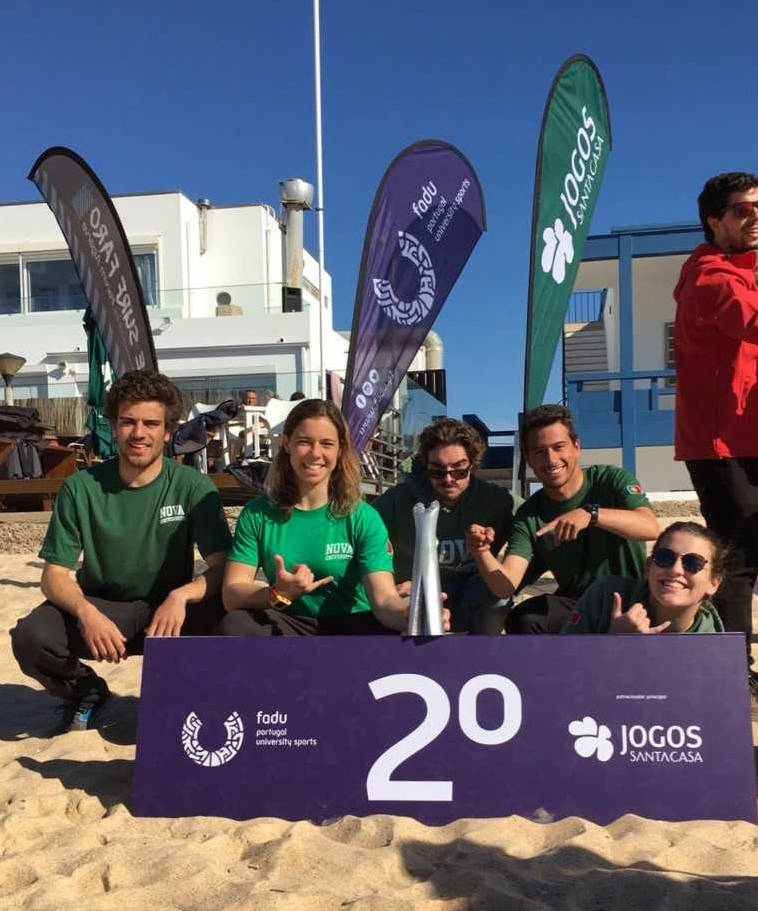 Atletas da NOVA no Campeonato Nacional Universitário de Surf em Faro