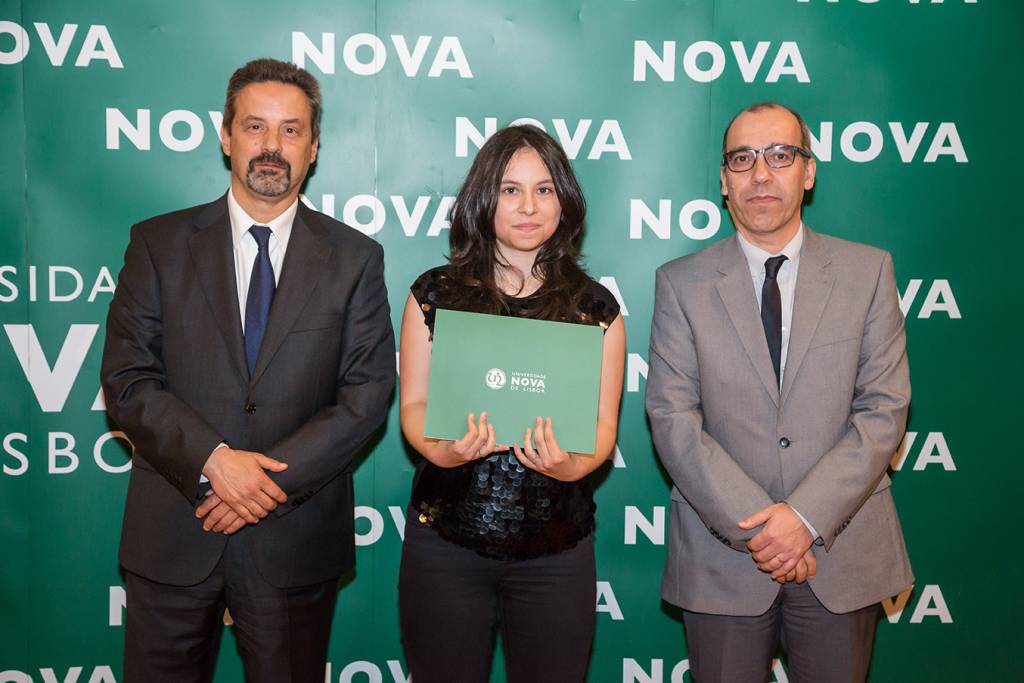 Reitor da NOVA; Joana Peliz (melhor aluna de Ciências Musicais) e Diretor da NOVA FCSH
