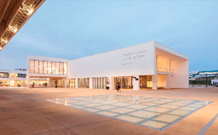 NOVA School of Business and Economics